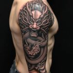 oberarm tattoo-Titel