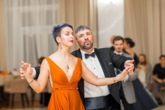 Silberhochzeit 2026 planen: Budget und Festgestaltung