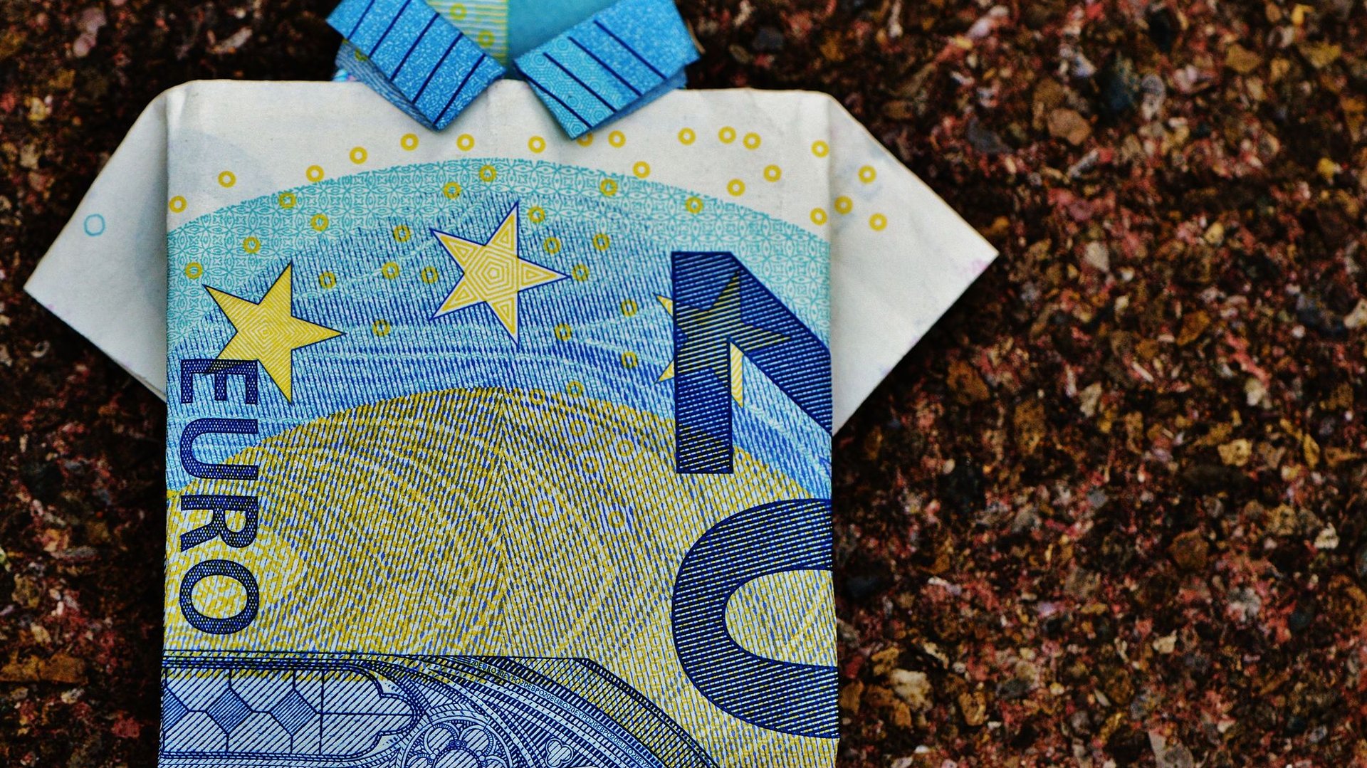 Geldscheine falten: 2 einfache Anleitungen für Geschenke